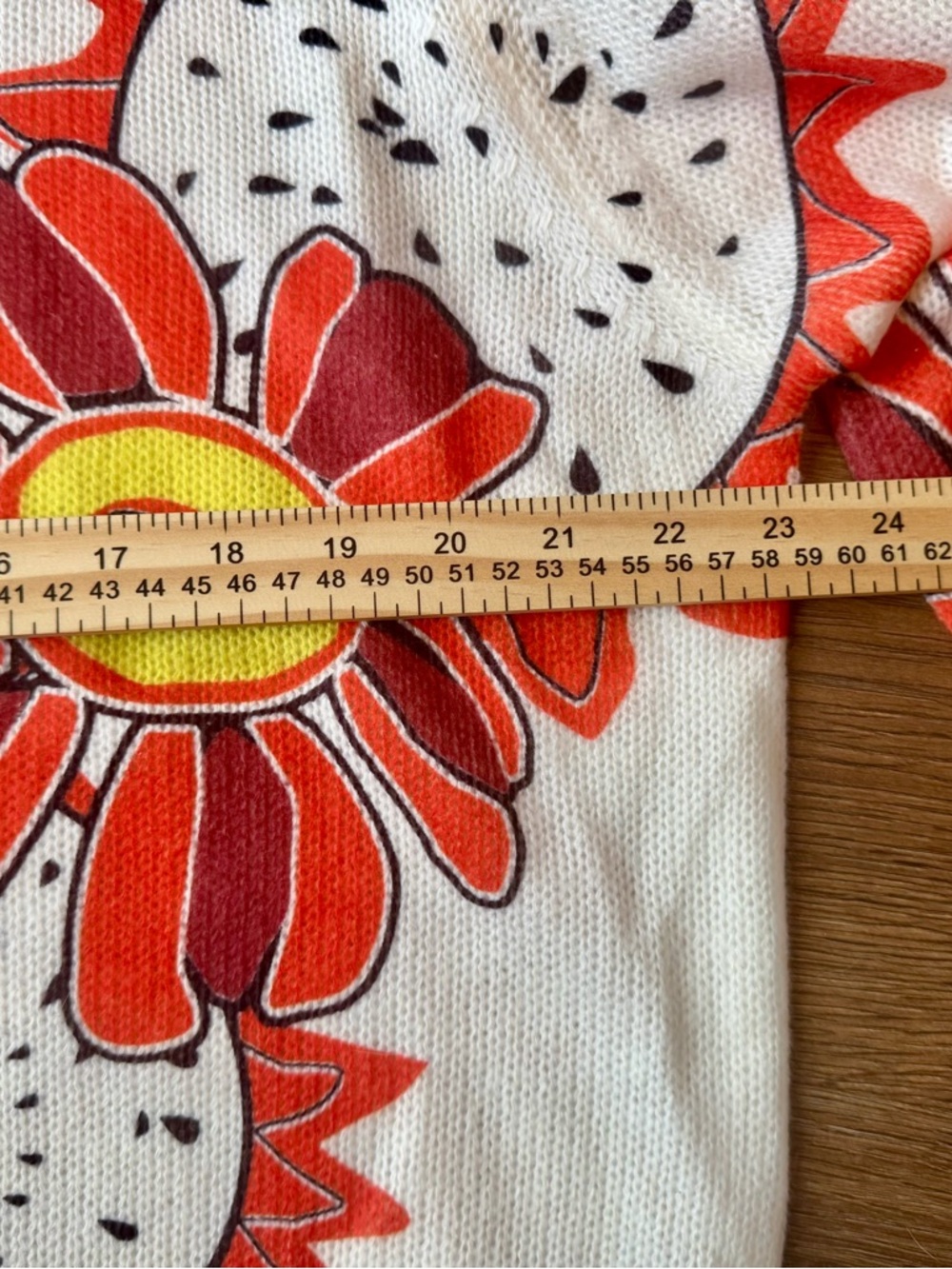 Cream Floral-Print Crew Neck Sweater in Red & Orange - Picture 2 of 6